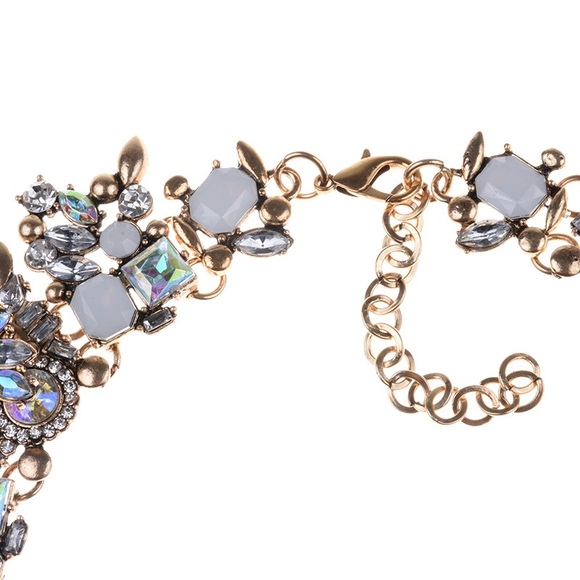 Glam Collar Necklace - Picture 5 of 8